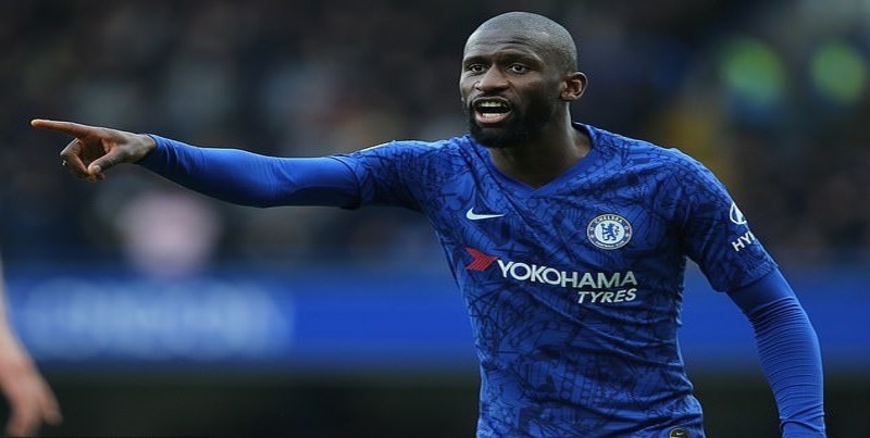 Vai trò của trung vệ trong thi đấu bóng đá