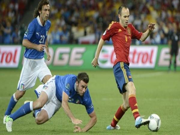 Ưu điểm và nhược điểm của Catenaccio