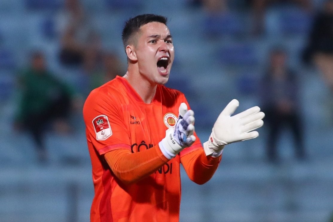 Cơn sốt” nhập tịch cầu thủ và hướng đi của bóng đá Việt Nam