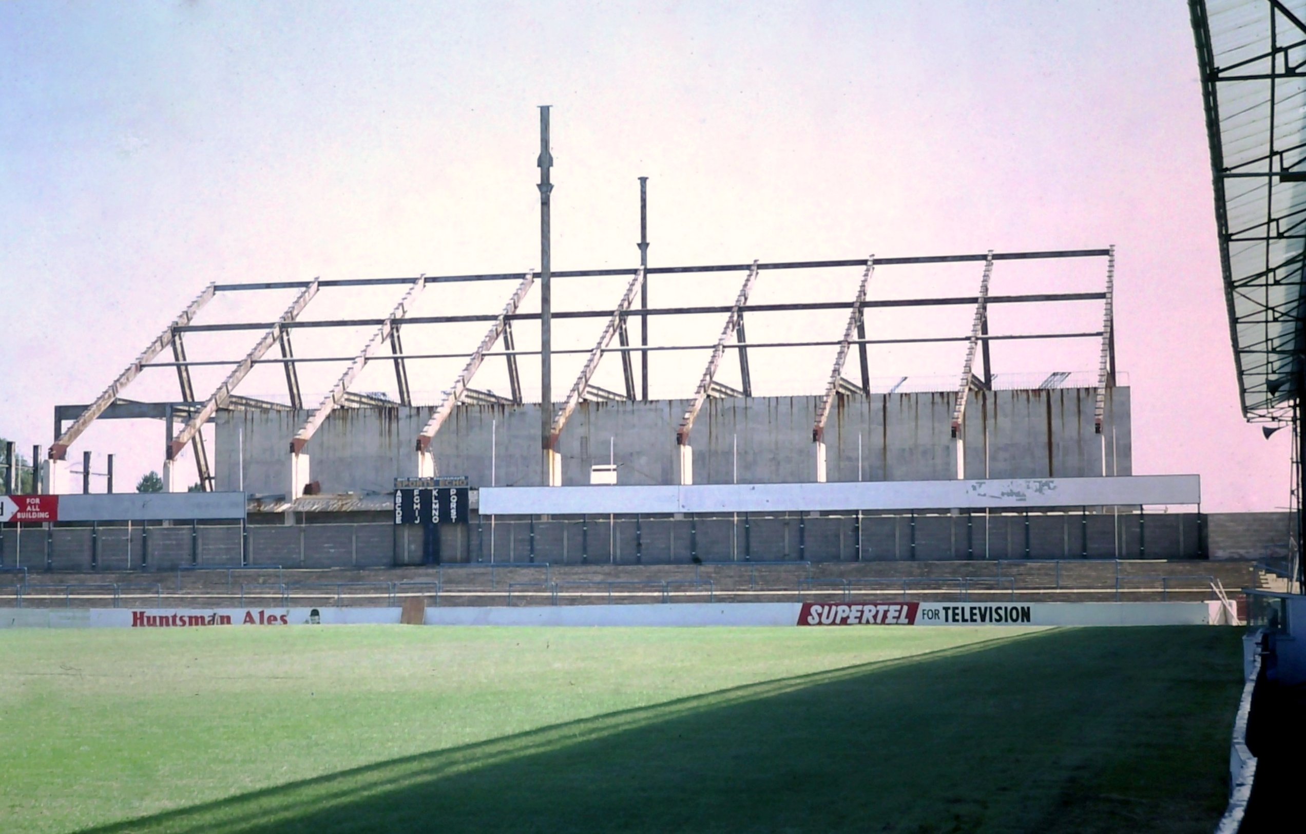 Sân vận động Dean Court của Bournemouth