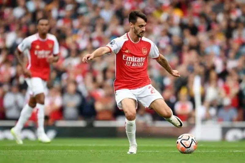 Yếu tố làm nên một LW giỏi đó là kỹ thuật, tốc độ Vị trí LW là gì trong bóng đá? Có vai trò và kỹ năng gì không?