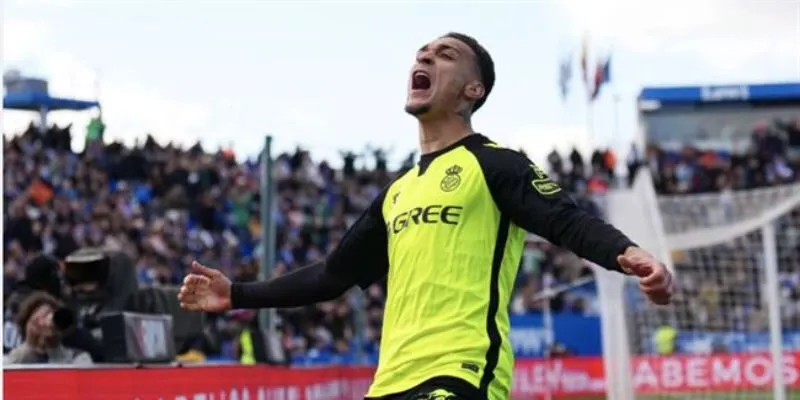 Tiểu Sử Antony - Cầu Thủ Bóng Đá Tài Năng Người Brazil