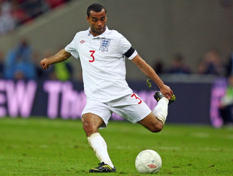 Ashley Cole: Hậu vệ trái xuất sắc của Arsenal và Chelsea