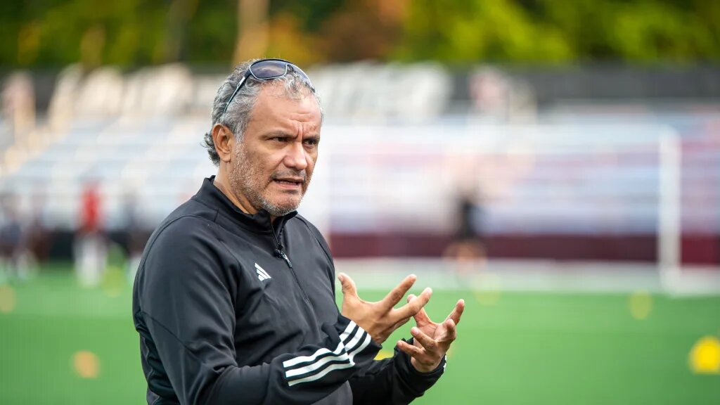 Marco Etcheverry Là Ai? Tiểu Sử Và Sự Nghiệp Của Cầu Thủ Người Bolivia