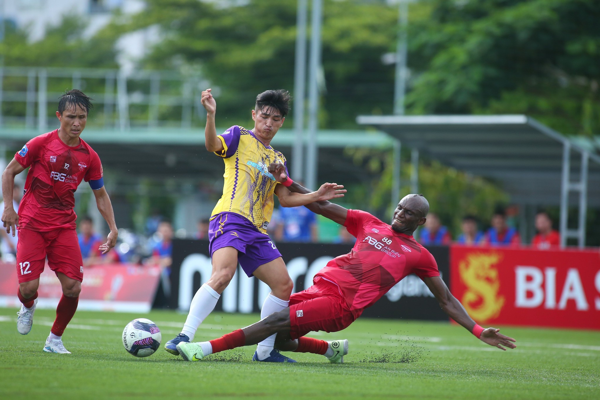 Chiến Thuật Không Thủ Môn: Đỉnh Cao Mạo Hiểm Hay Cách Mạng Tư Duy?