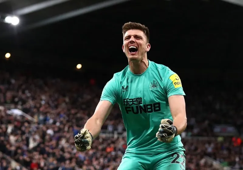 Nick Pope chính thức gia nhập Newcastle United từ Burnley