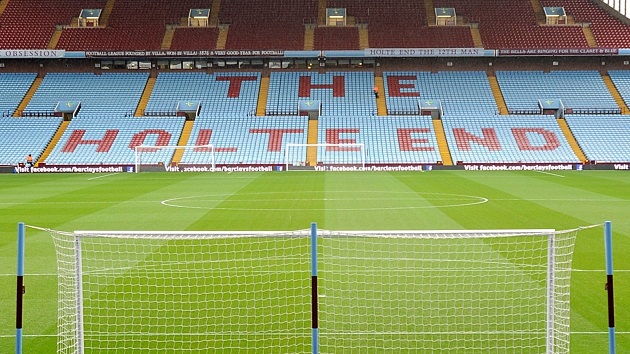 Cận cảnh khán đài Holte End hiện đại tại sân Villa Park